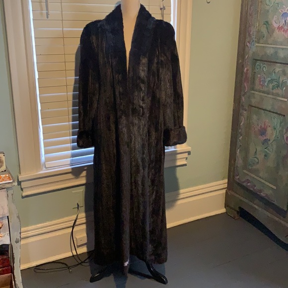 Full length vintage mink coat by Maximilian AltaModa at Bloomingdales - Picture 3 of 16